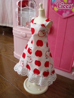 リカ服200909