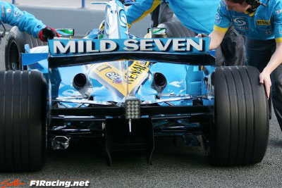 ルノー2006年新車Ｒ26　お尻