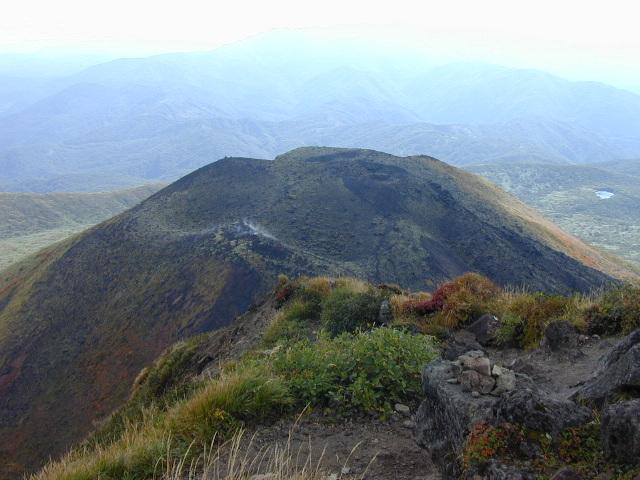 女岳