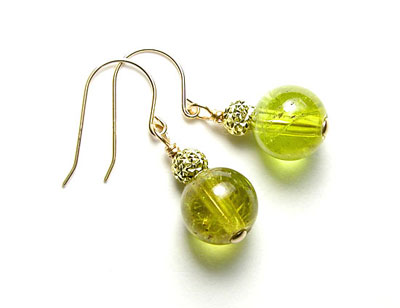 イエロートルマリンピアス