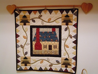 ハウスのタペストリー