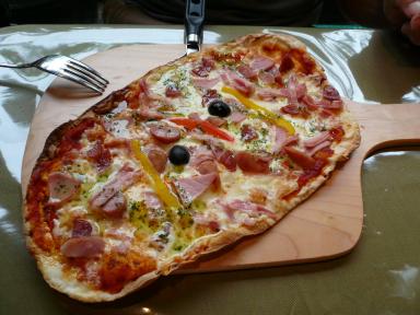 ホテルフィレンツェのトラットリアピザ