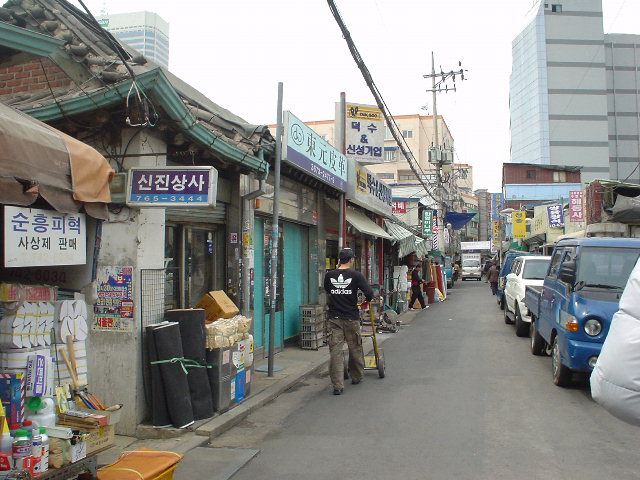 SEOUL　靴の問屋街