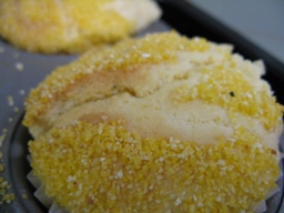 コーングリッツと黒こしょうのマフィン