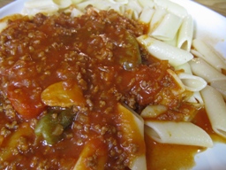 ミートソースのペンネ