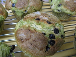 抹茶マーブルマフィン（チョコチップ＆くるみ入り）