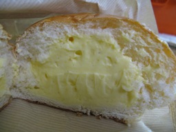 ツクモのクリームパン