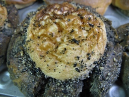 黒ゴマと餅のマフィン