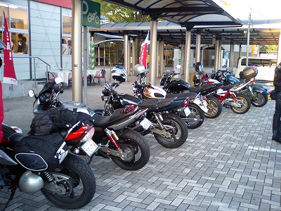 CA330005.jpg