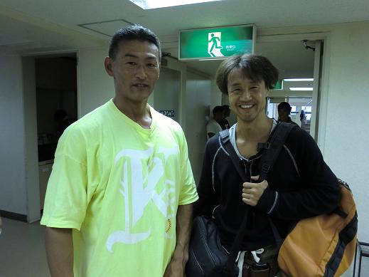 親友でパーソナルトレーナーのキヨは佐藤さんと古くからの友人とのことで、私も一緒に写真撮って頂きました。.JPG