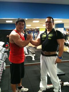 アームレスラー　前川さん.JPG