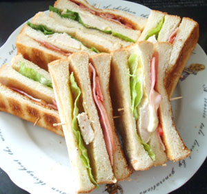 クラブハウスサンドイッチ