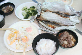 朝食