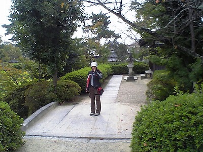 V9020015.jpg