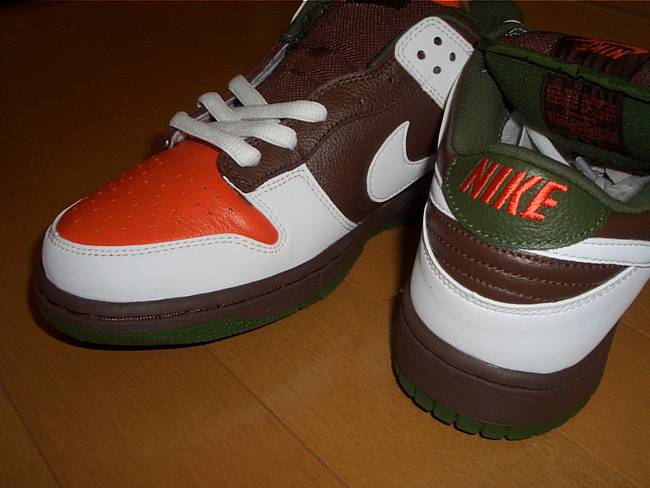 DUNK SB LO  WONKA　2