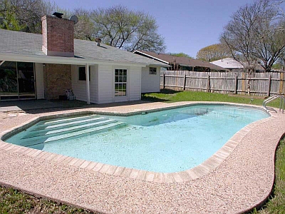 poolhome.jpg