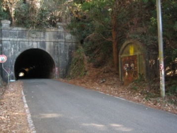 本坂峠の旧道