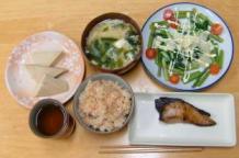 3月2日炊き込み混ぜご飯・鰤の塩焼き・カブラのバターソテー