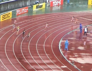 2007スーパー陸上４００ｍでの丹野麻美選手（４Ｌ）