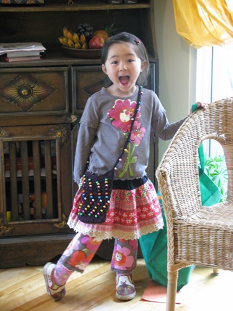 hmong kids skirt 2.jpg