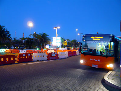 パース空港