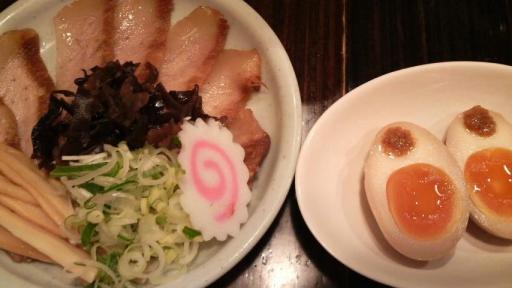 とろ肉ラーメン