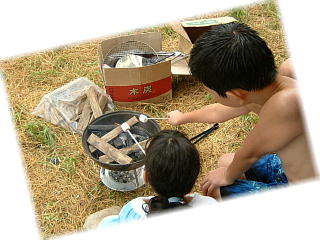 ｷｬﾝﾌﾟ2007　焼きマシュマロ-1.JPG