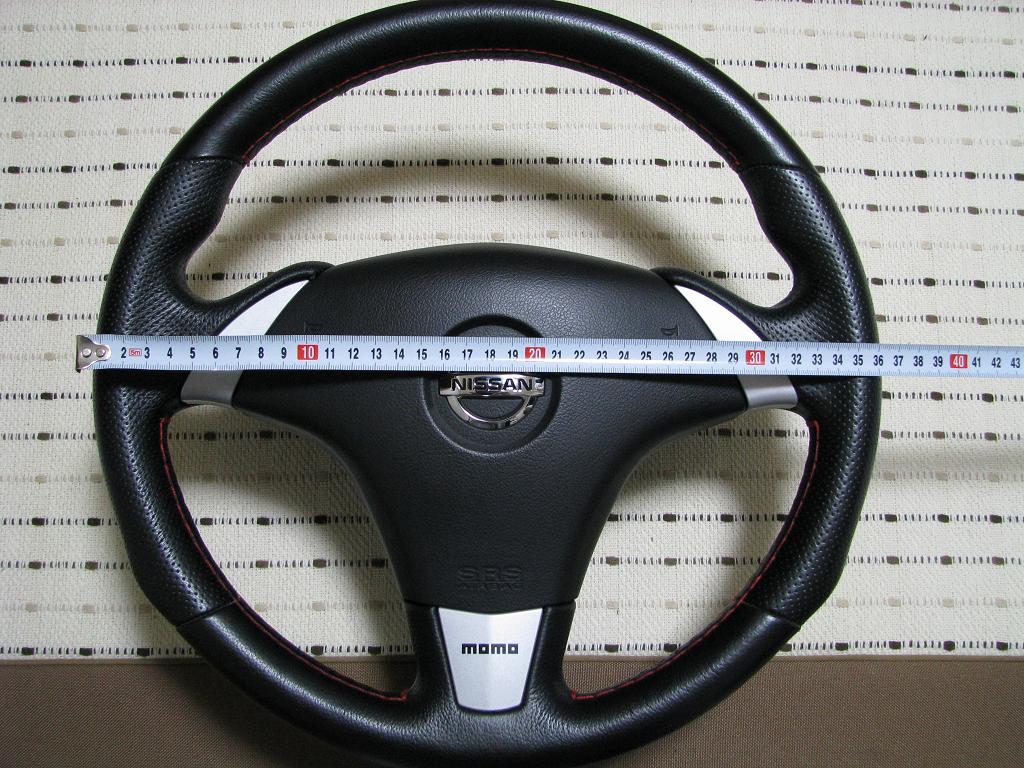 美品 日産 純正オプション MOMOステアリング エアバック付き モモ momo 日産純正OP オプション セレナ 革 ステアリング エア
