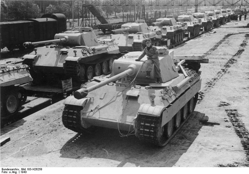 Bundesarchiv_Bild_183-H26258,_Panzer_V__Panther_.jpg