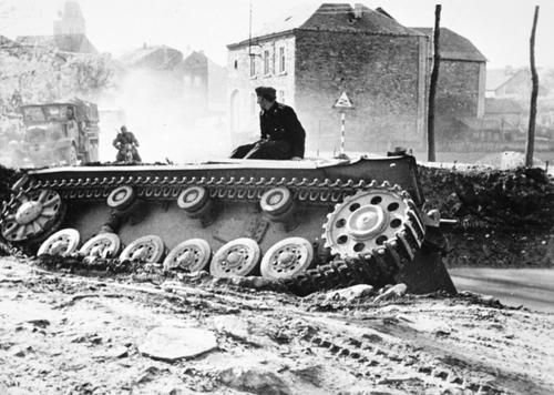 stuck-german-tank.jpg