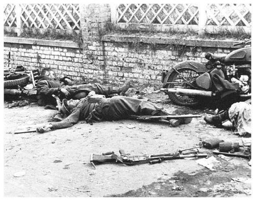 ww2-second-world-war-two-dead-french-soldiers-images-photos-pictures-nazi-germany.jpg