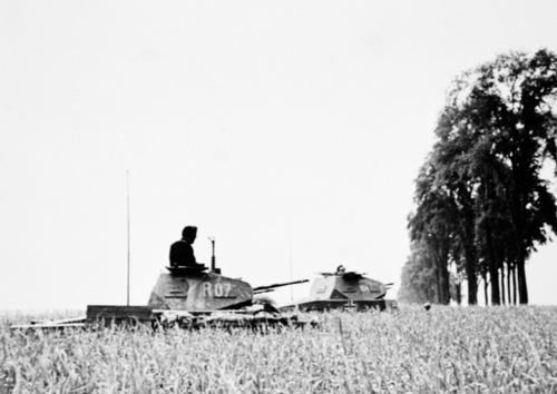 german-tank-field.jpg