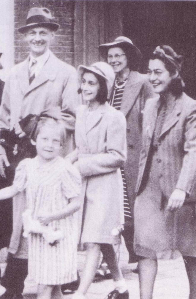 anne-frank-miep-gies-wedding.jpg