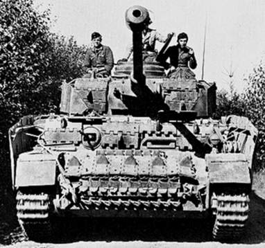 pz4_with_Soviet_T-34tracks.jpg