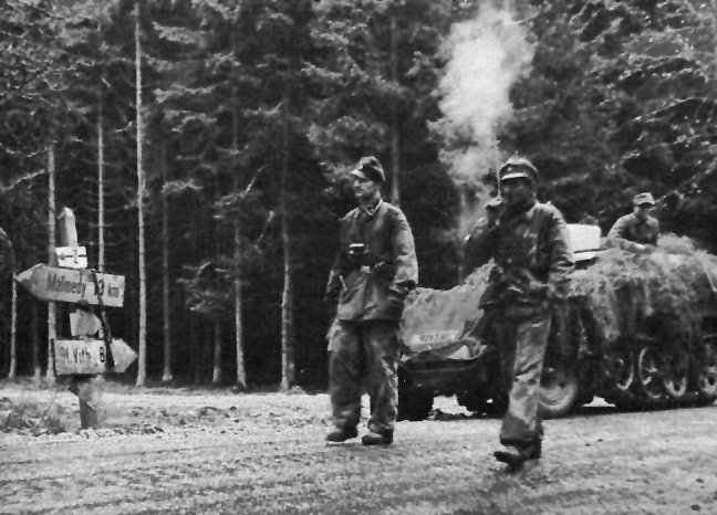 Kamphgruppe_Peiper's_Troops_on_The_Road_To_Malmedy.jpg