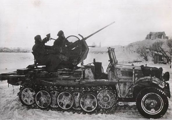 2cm Flak30 auf Zugkraftwagen 1t (1).jpg