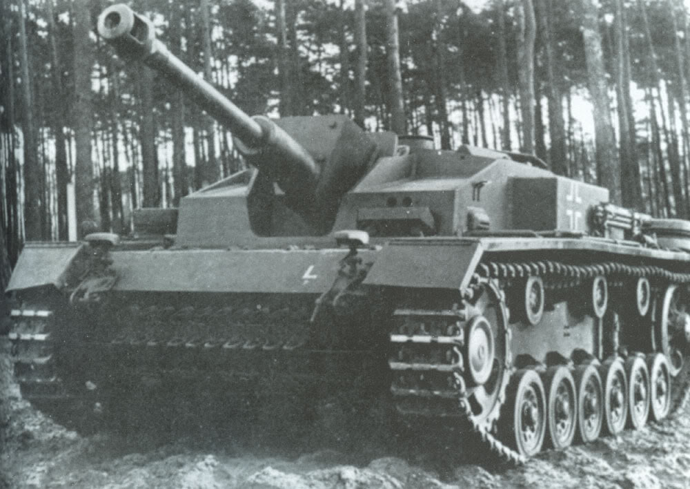StugIII_AusfF_3.jpg