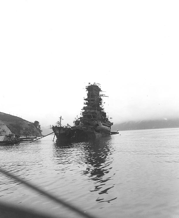 Japanese_battleship_Haruna_sunk.jpg