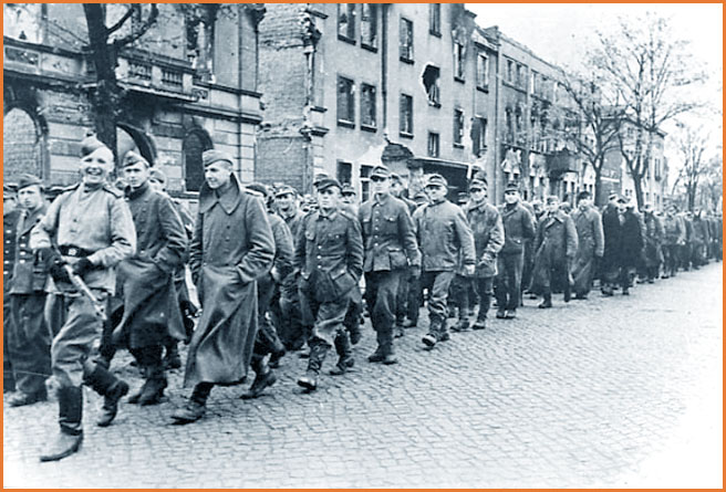 berlin_1945_war_is_over.jpg