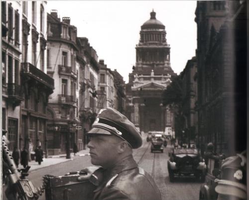 SS patrol in Paris.jpg