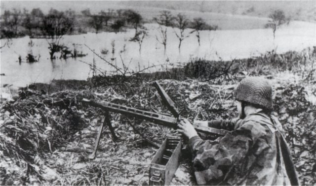 mg42_1.jpg