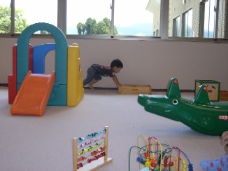 20090814playing.JPG