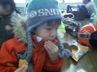 20100206okashi.JPG