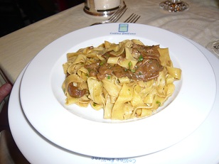 tagliatelle ai funghi porcini.jpg