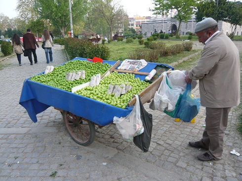 istanbul small apple guy.jpg