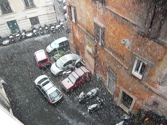 Snow in Rome 2010 no2.jpg