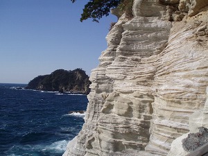 堂ヶ島の岩肌