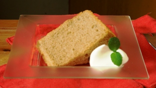 シフョンケーキ(写真は紅茶）