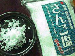 やさしい甘みと苦みの、「さんご塩」