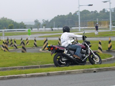 二輪車安全運転大会06